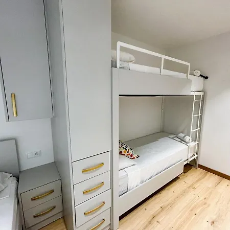 Castelldefels Beach 卡斯特尔德费尔斯